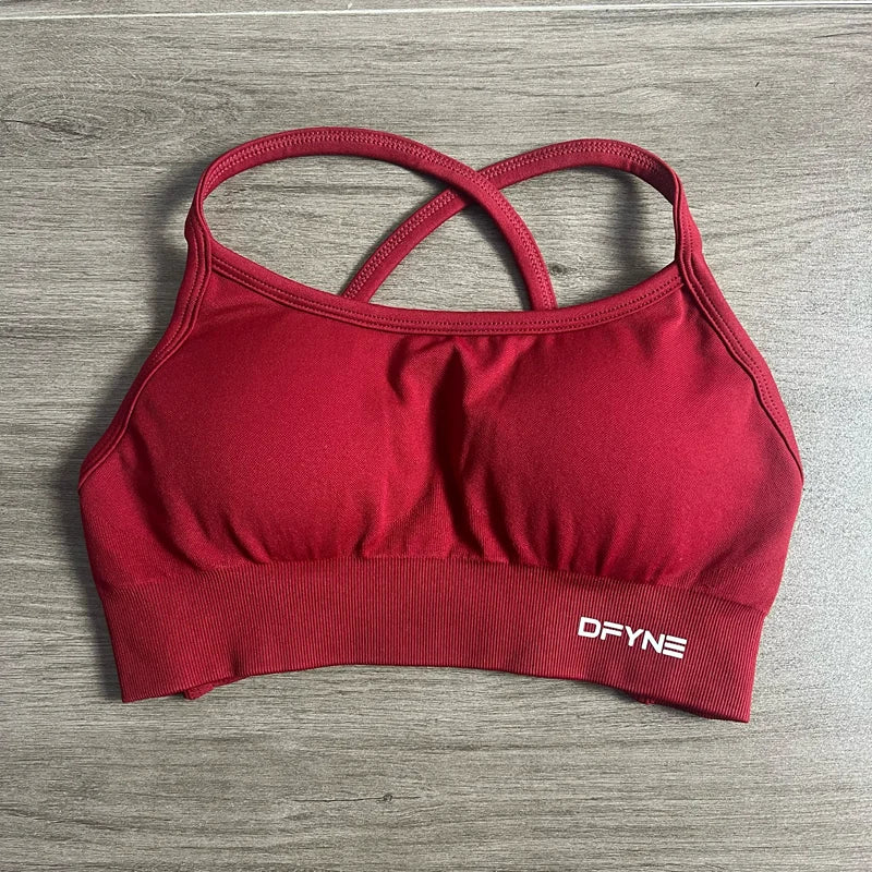 Dynamic Twist Back Bra with Logo Women Seamless Yoga Top Bra Medium Support Padded Gym Crop Top Stretchy Fitness Sports Top