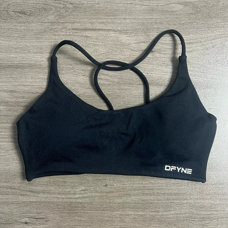 Dynamic Twist Back Bra with Logo Women Seamless Yoga Top Bra Medium Support Padded Gym Crop Top Stretchy Fitness Sports Top